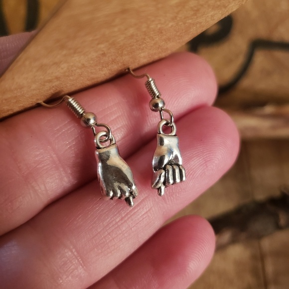 Hand earrings Fig sign HAND Gesture Fist Earrings ~Peace~BLM~Occult~Lucky Symbol - Picture 6 of 10